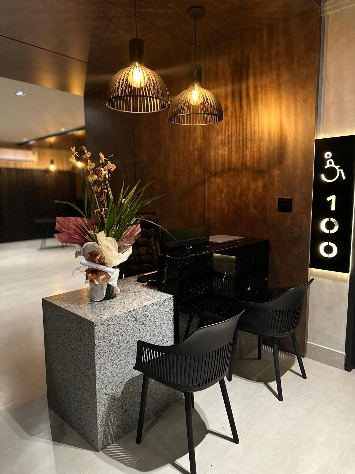 Otto Hotel Governador Valadares Esterno foto