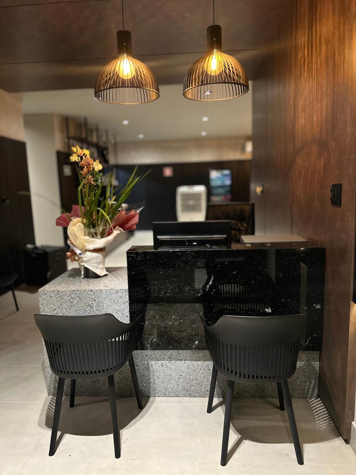 Otto Hotel Governador Valadares Esterno foto
