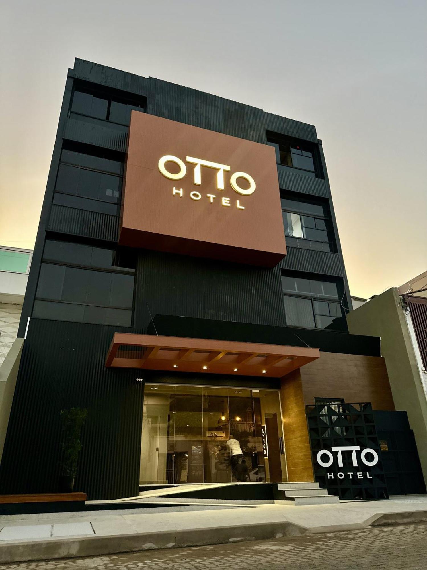 Otto Hotel Governador Valadares Esterno foto