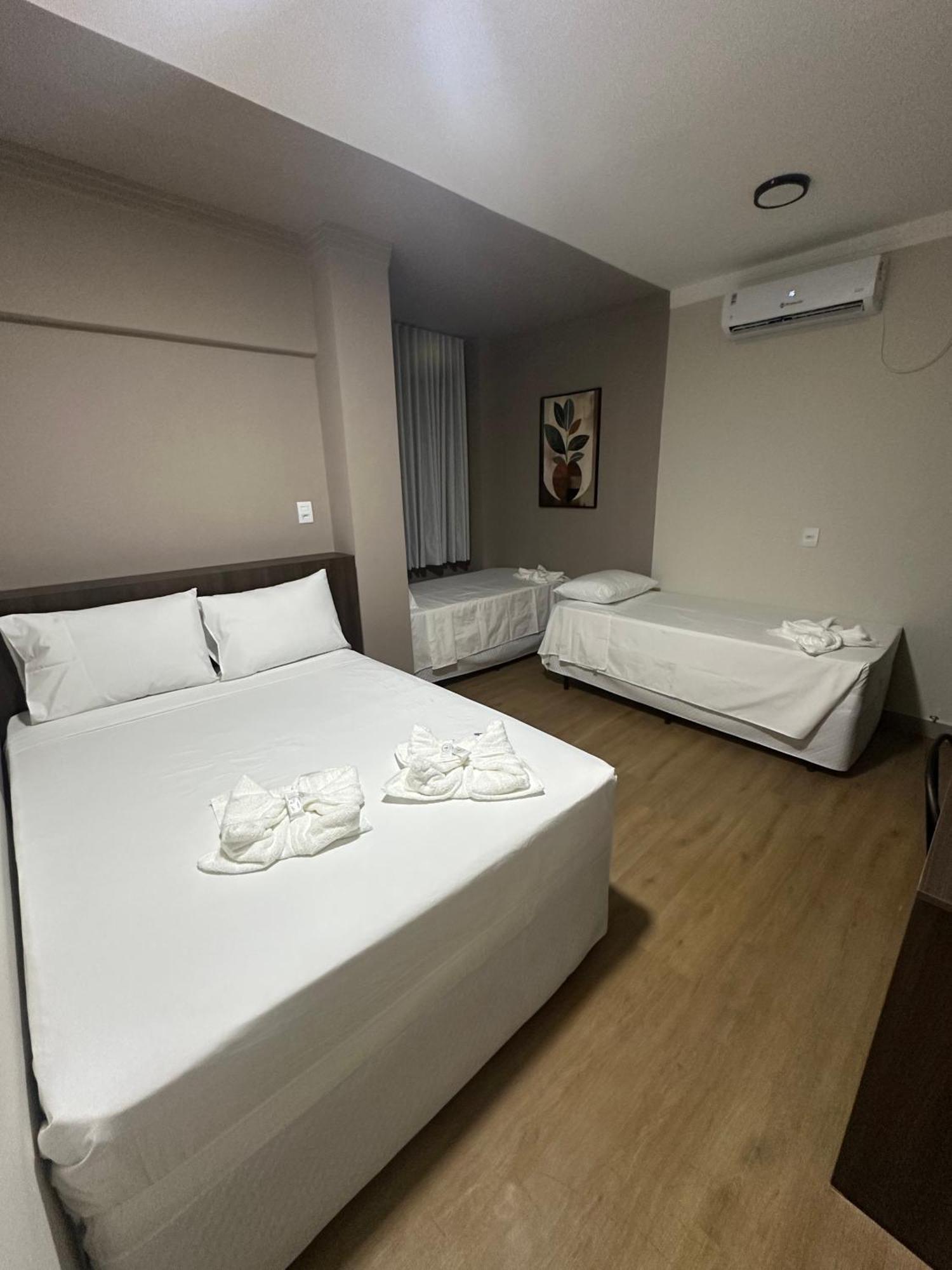 Otto Hotel Governador Valadares Esterno foto