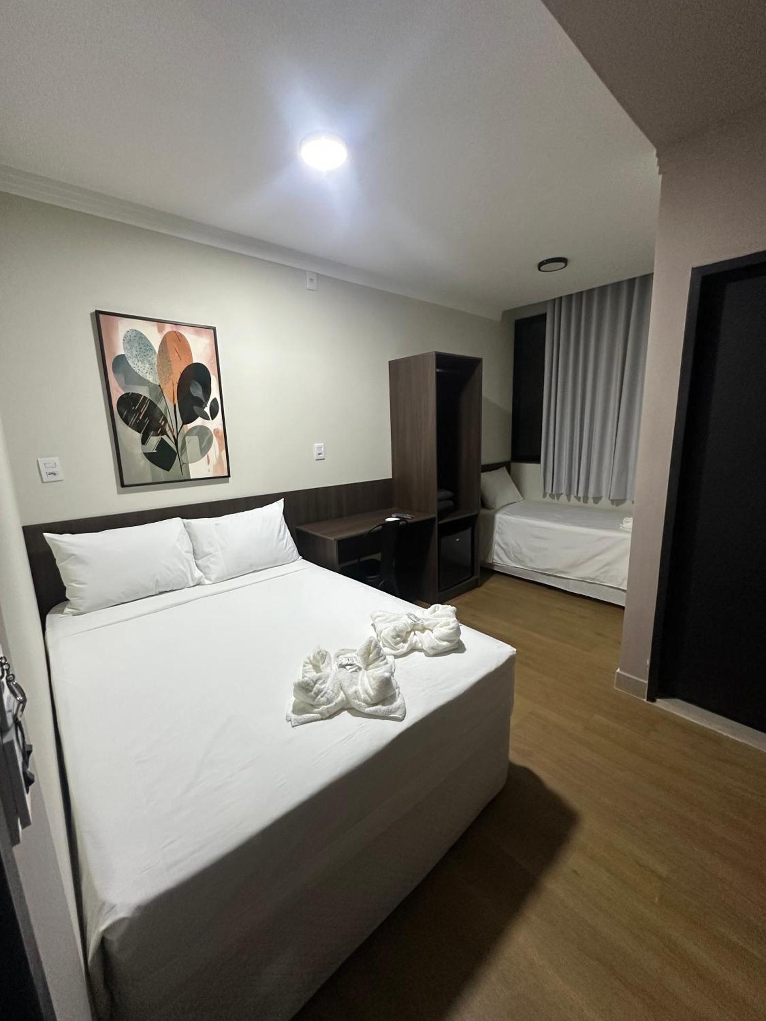 Otto Hotel Governador Valadares Esterno foto