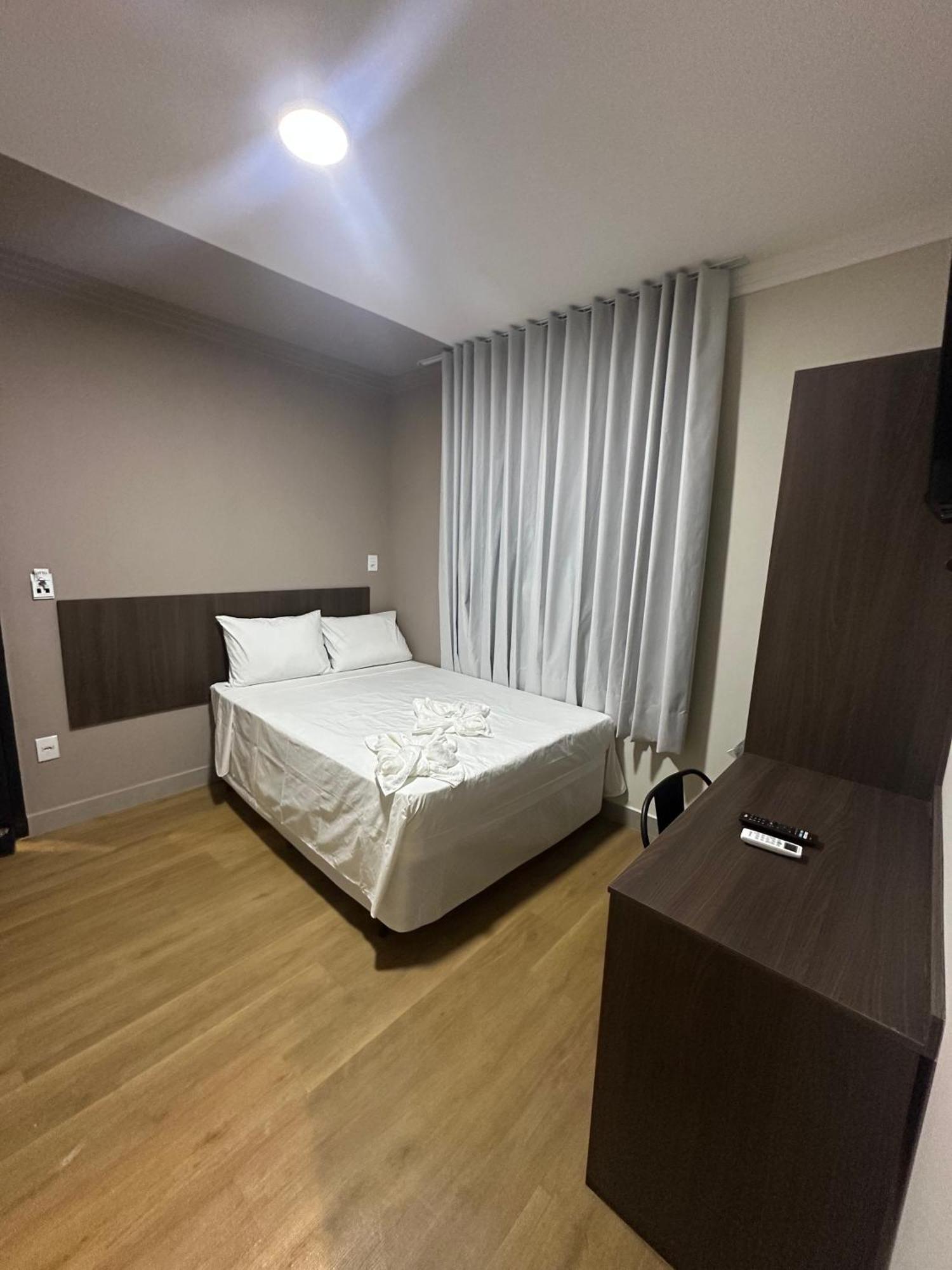 Otto Hotel Governador Valadares Esterno foto